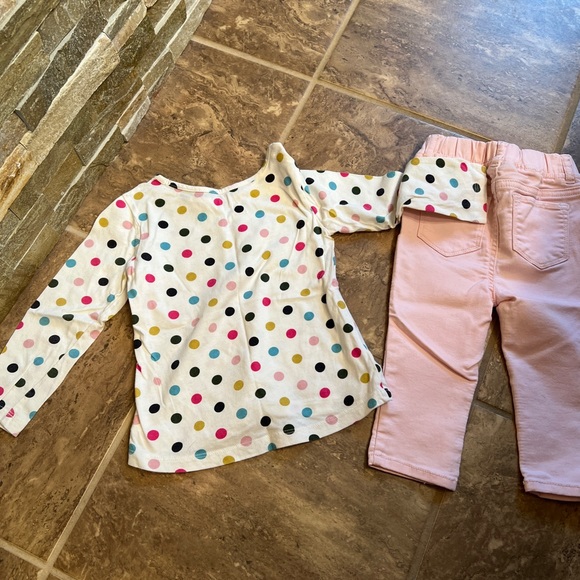 2t Baby Gap Outfit - Picture 3 of 4